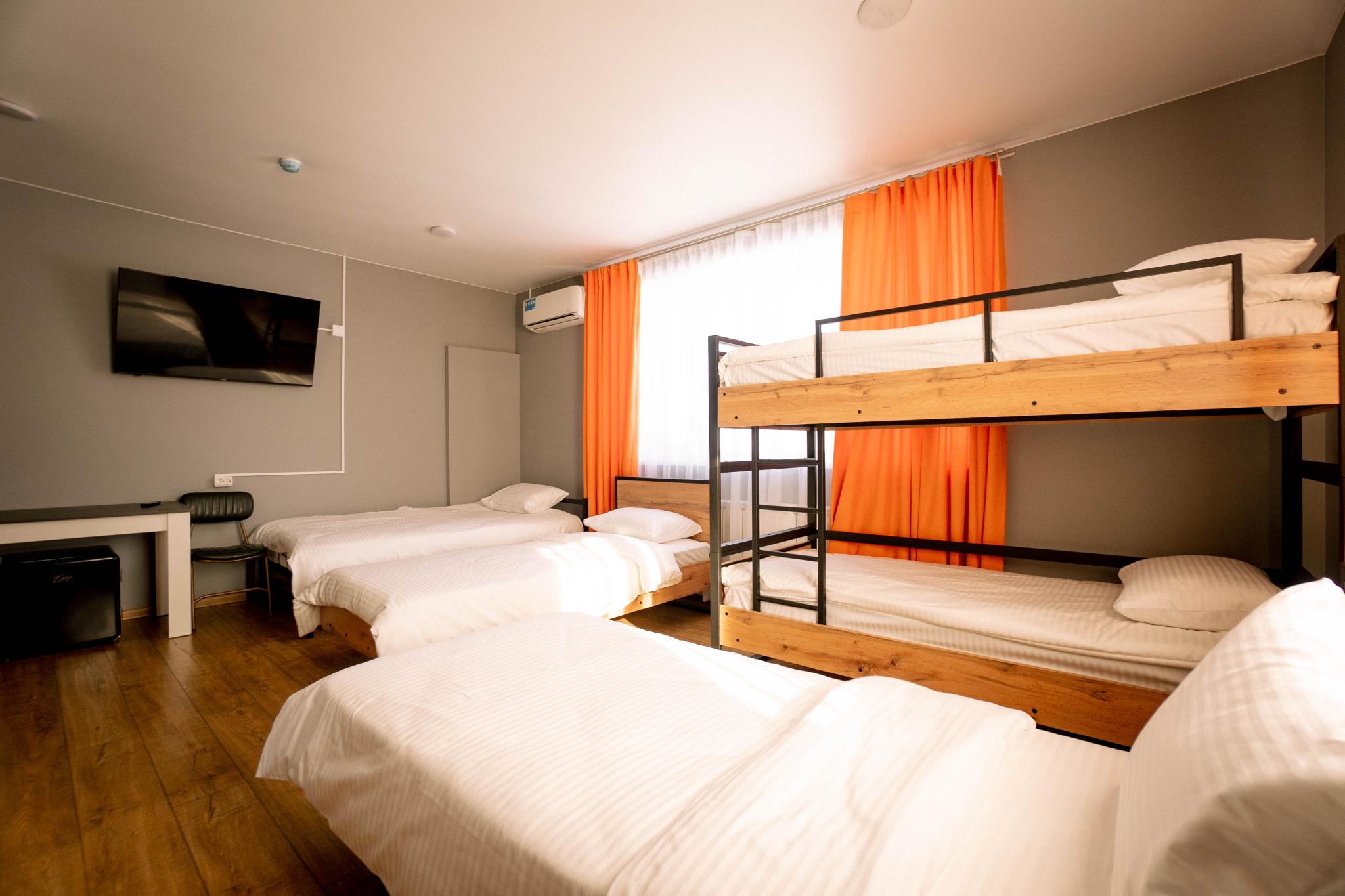 Фото отеля 2