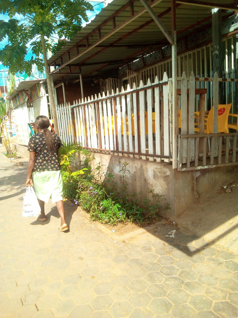 Bar, pub Bar, Loanda, photo