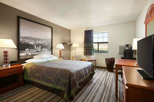 Гостиница Super 8 by Wyndham Colorado Springs/Afa Area в Колорадо-Спрингс