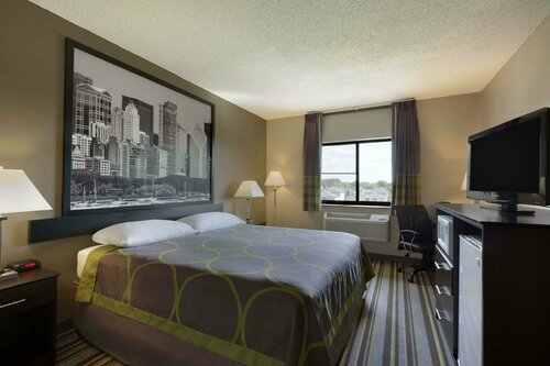 Гостиница Super 8 by Wyndham Bridgeview/Chicago Area