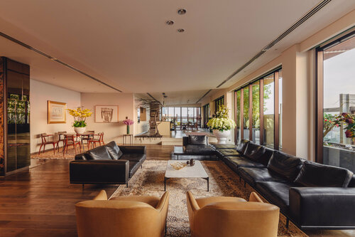 Гостиница Sila Urban Living в Хошимине
