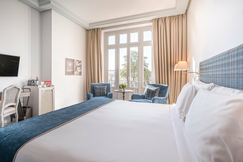 Гостиница Urso Hotel & x26; SPA в Мадриде
