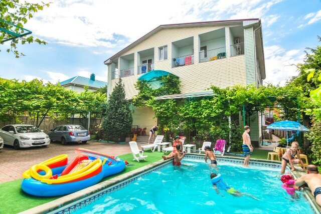 Фото отеля 1