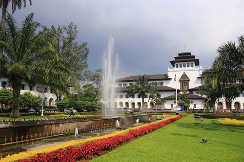 Гостиница Hotel Santika Pasir Koja в Бандунге