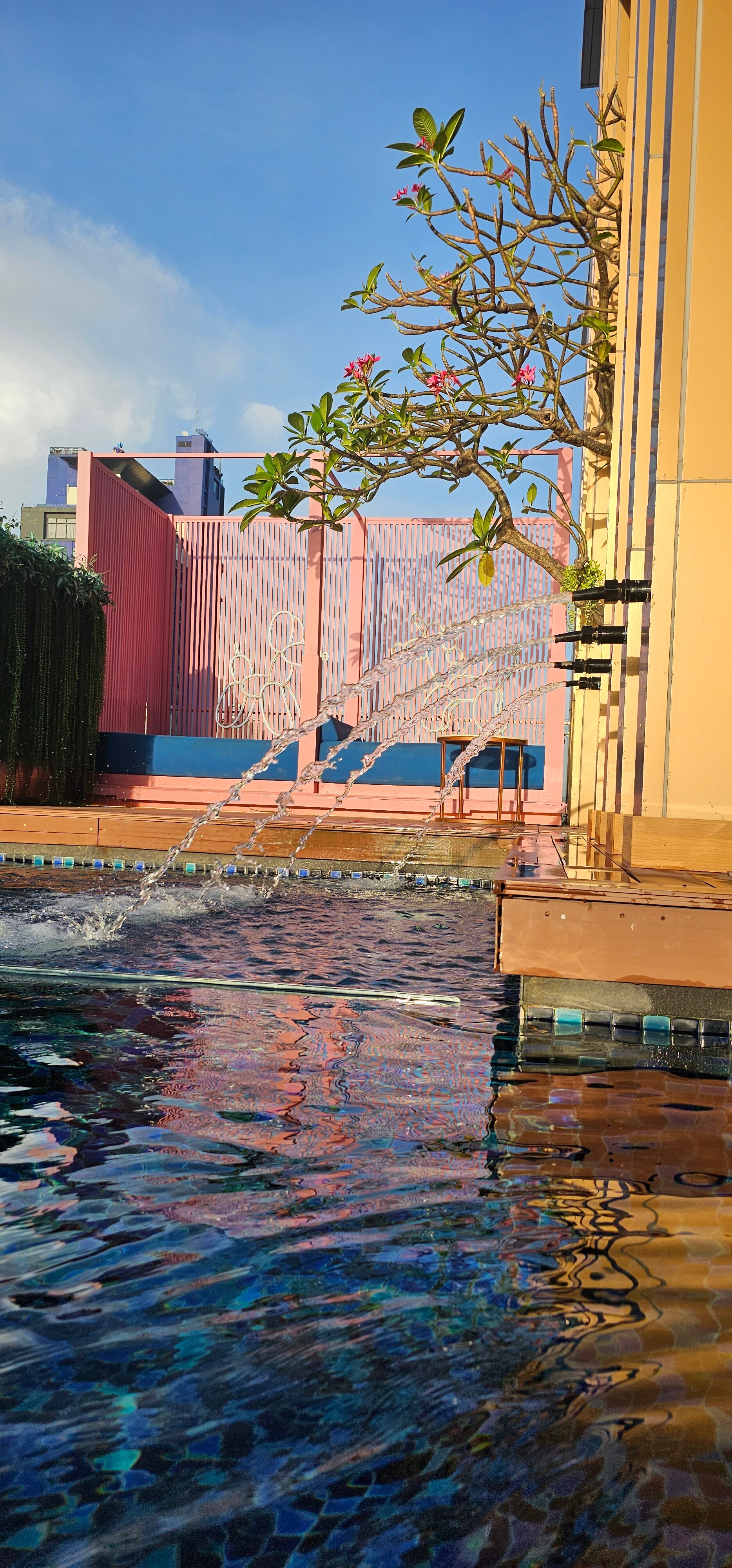 Фото Mytt Hotel Pattaya