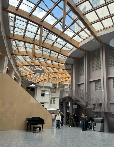 Шұлықтағы аяқ фетиш лесбиянки