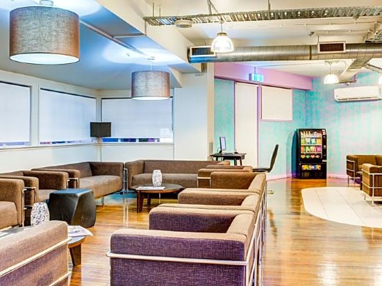 Фото Ascotia off Queen