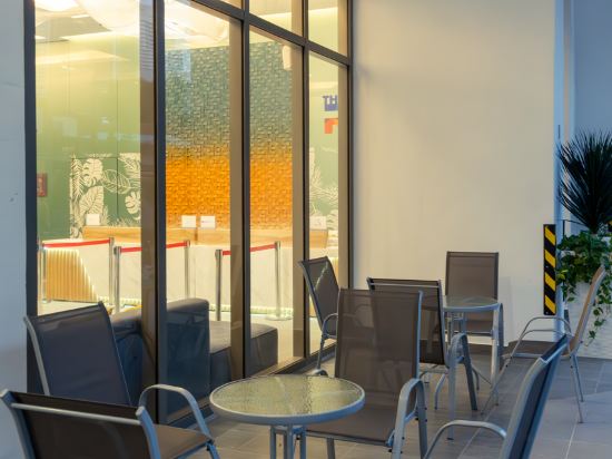 Фото Upper Hotel Suites-Riveria City-Kl Sentral-Monorail Tun Sambanthan