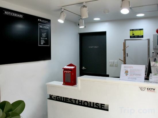 Фото K-Guesthouse Dongdaemun Premium 2