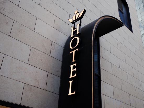 Фото Hotel the Castle Sincheon