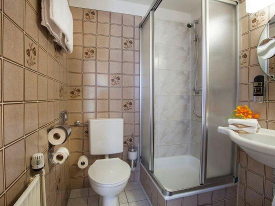 Фото  Sure Hotel by Best Western Ambassador Duesseldorf