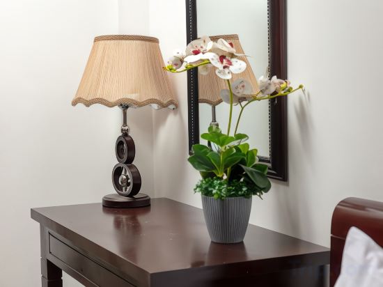 Фото Luxury Old Quarter Hotel & Gym