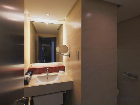 Фото Howard Johnson Parkland Hotel Dalian