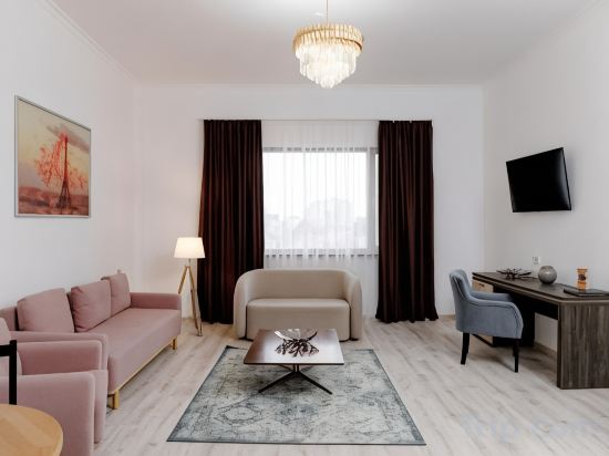 Фото Infinity Plaza