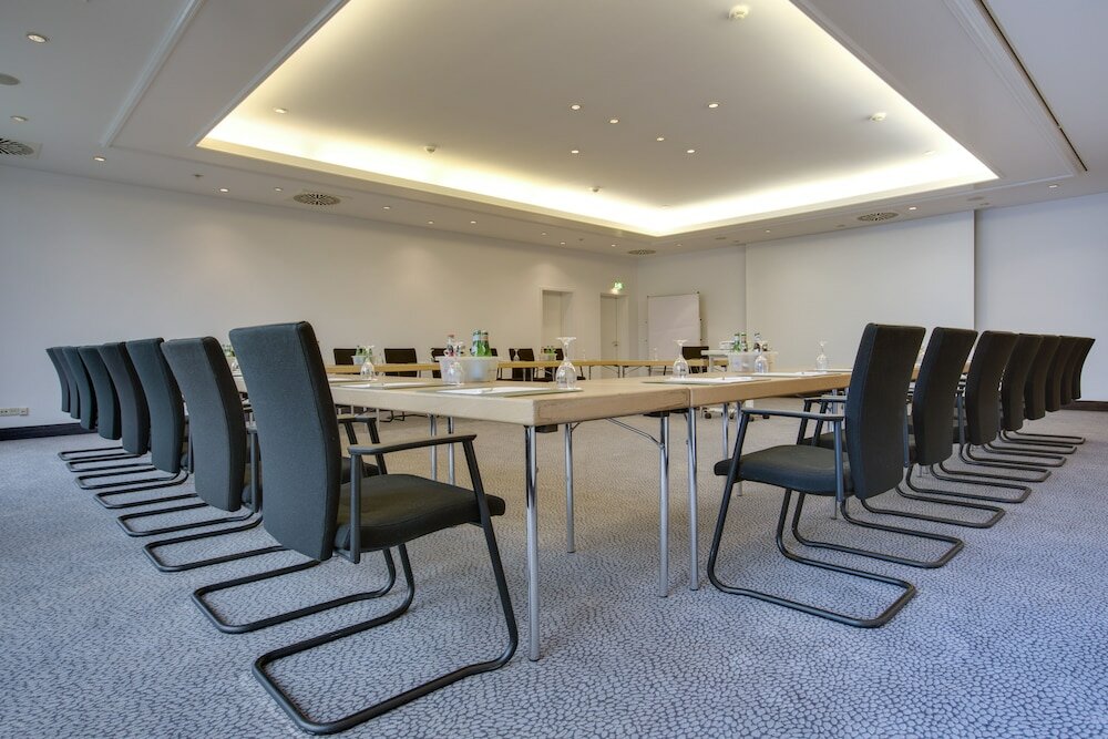 Фото Park Inn by Radisson Lübeck