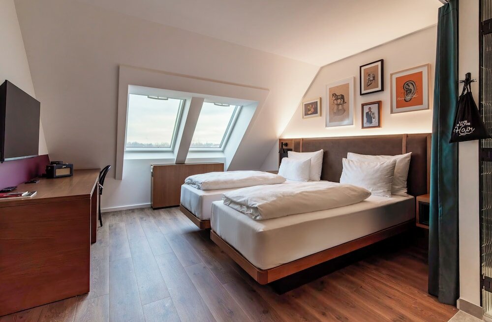 Фото Hotel Schani Uno City