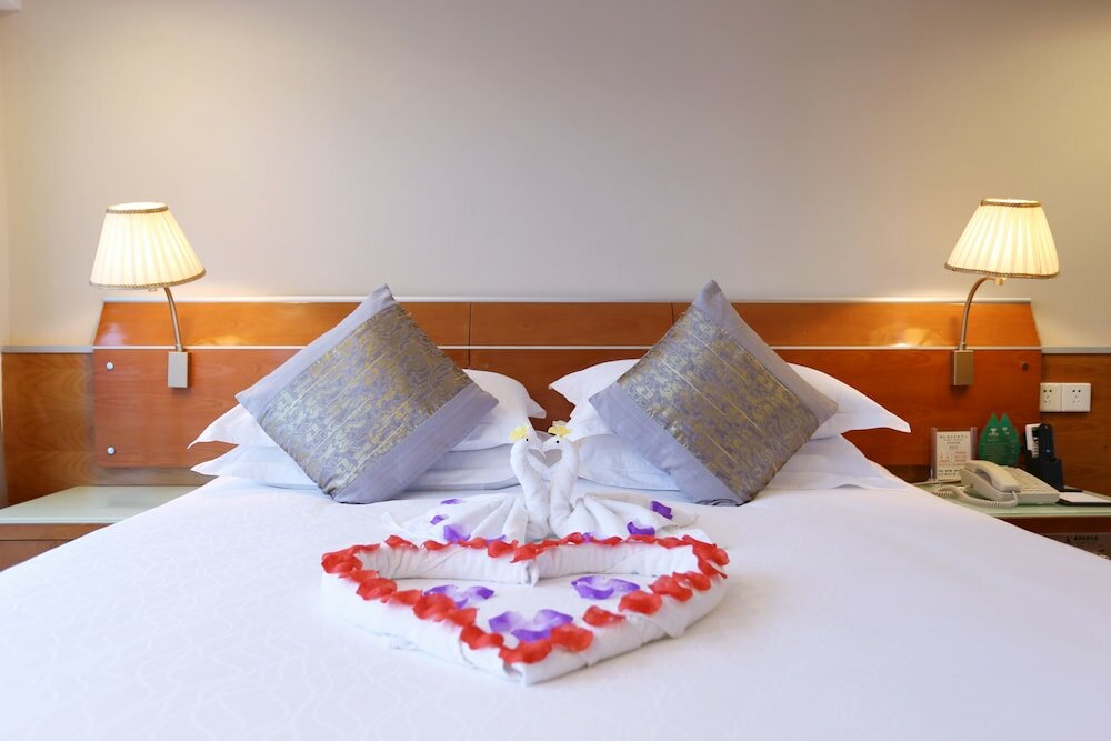 Фото Yihe Hotel Ouzhuang