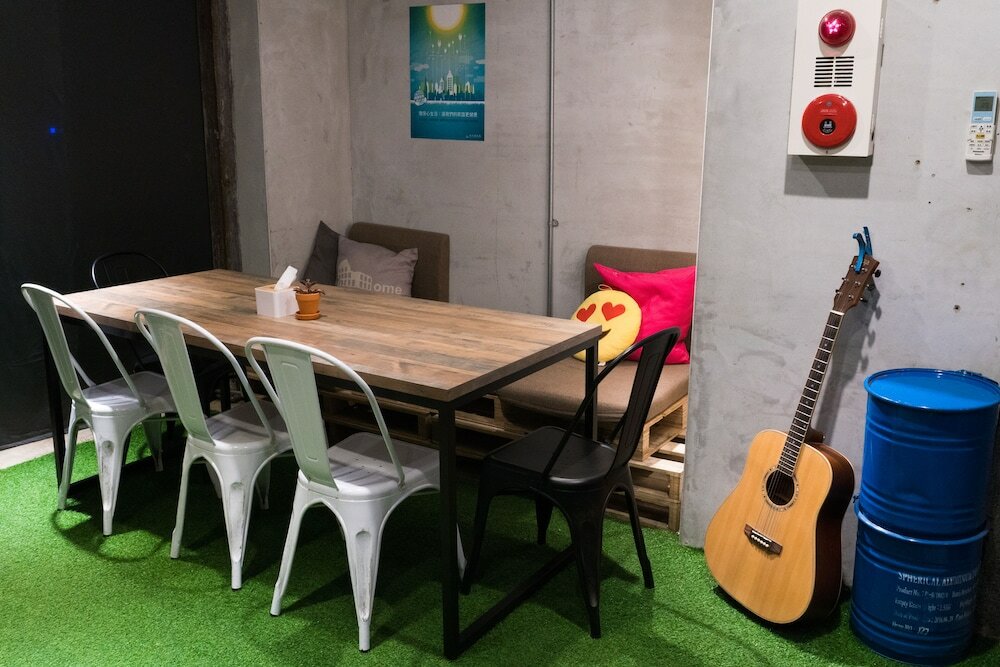 Фото Dongmen 3 Capsule Inn - Hostel