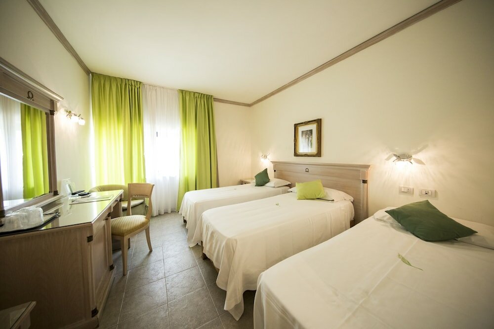 Фото Mancini Park Hotel