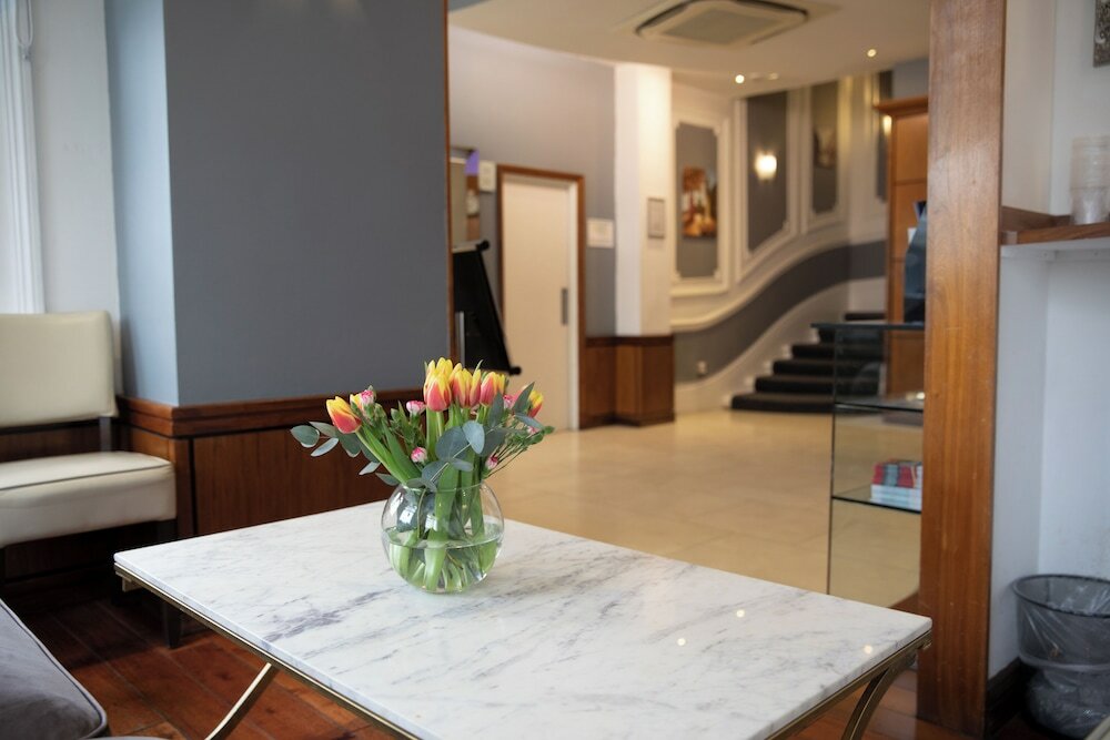 Фото Duke of Leinster Hotel