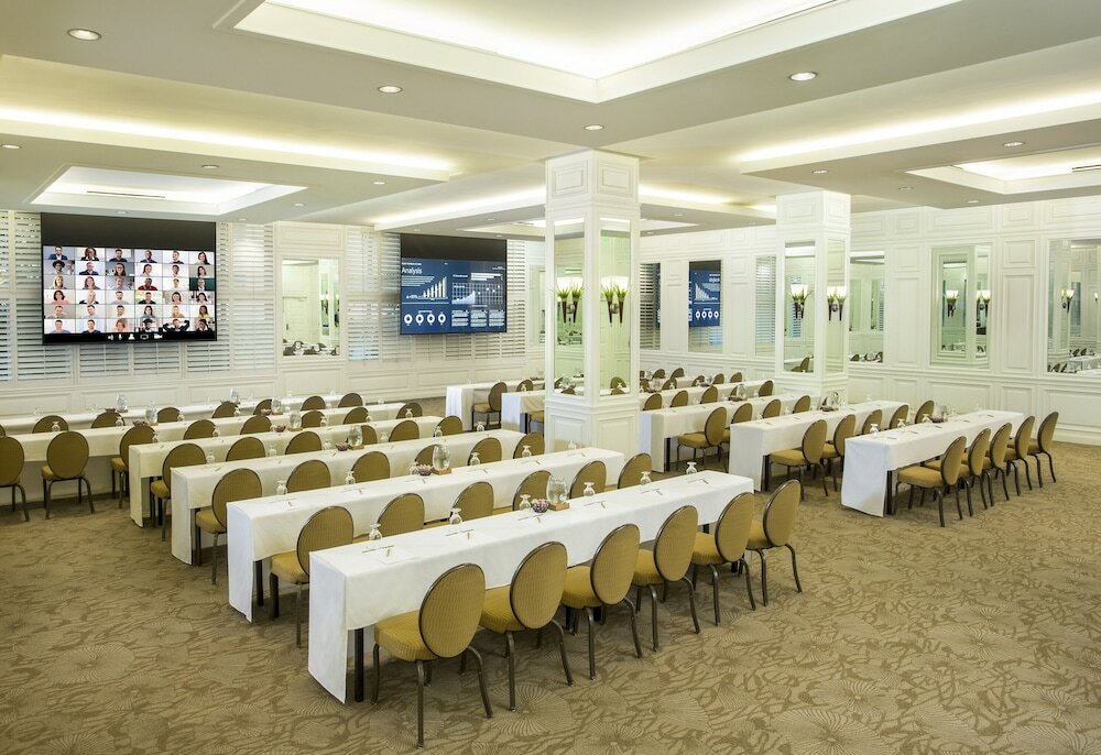 Фото The Palms Hotel & SPA