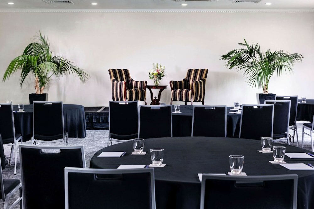 Фото Arawa Park Hotel