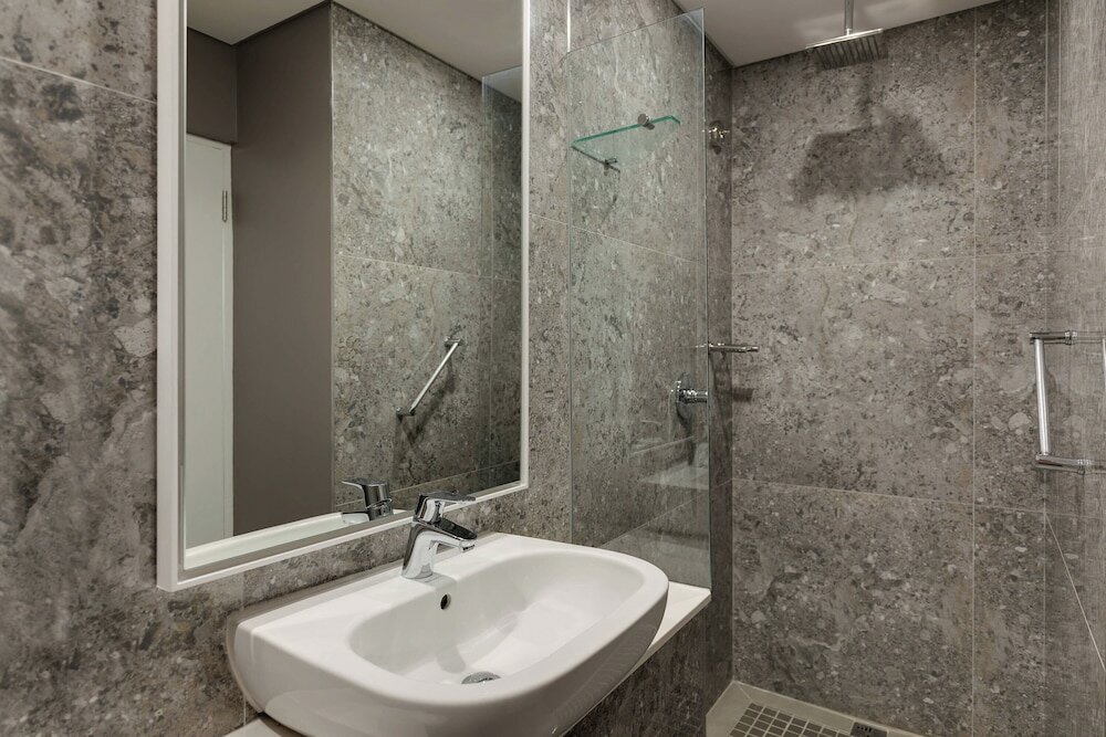 Фото Protea Hotel Cape Town Waterfront Breakwater Lodge