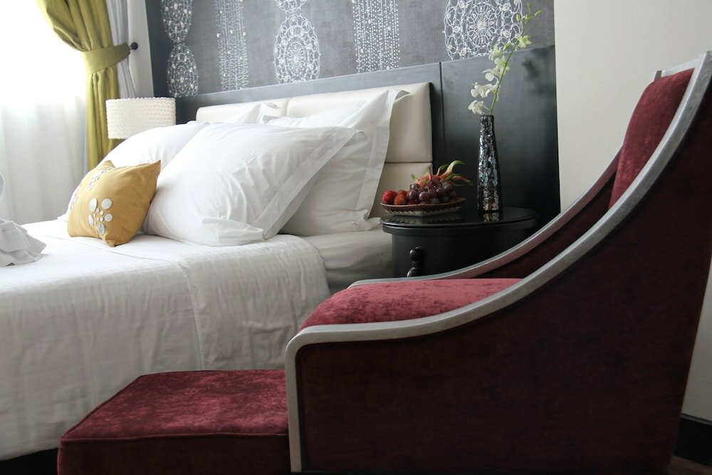 Фото Orchid Hotel