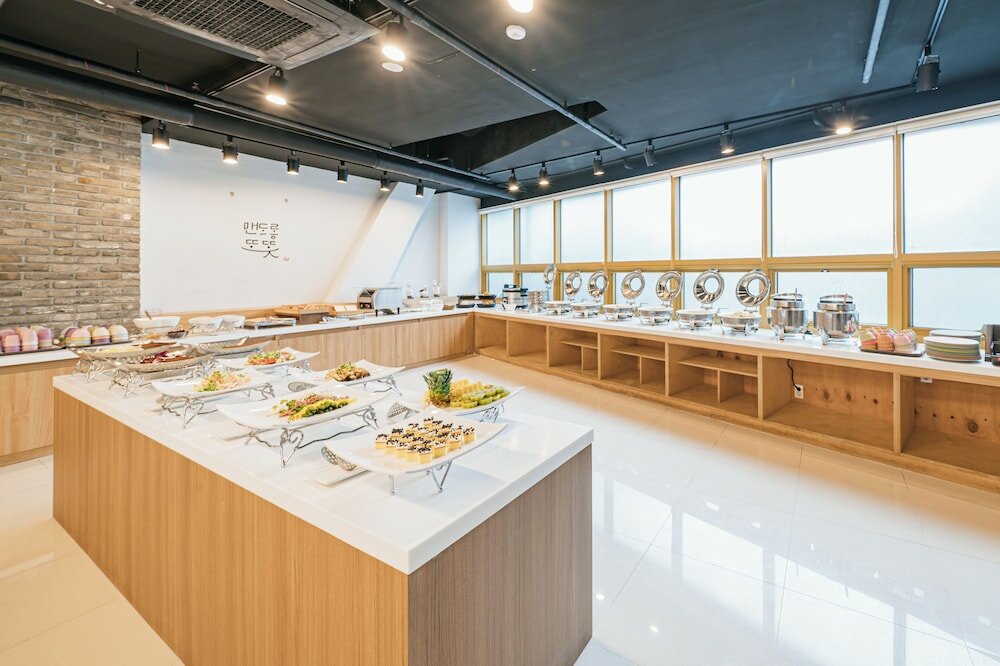 Фото Kenny Stay Jeju Seoguipo-Hotel Kenny