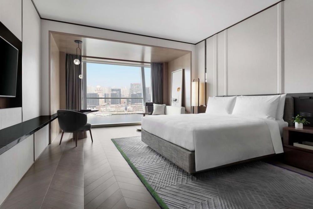 Фото Holiday Inn Hotel And Suites Wuhan New City, An Ihg Hotel