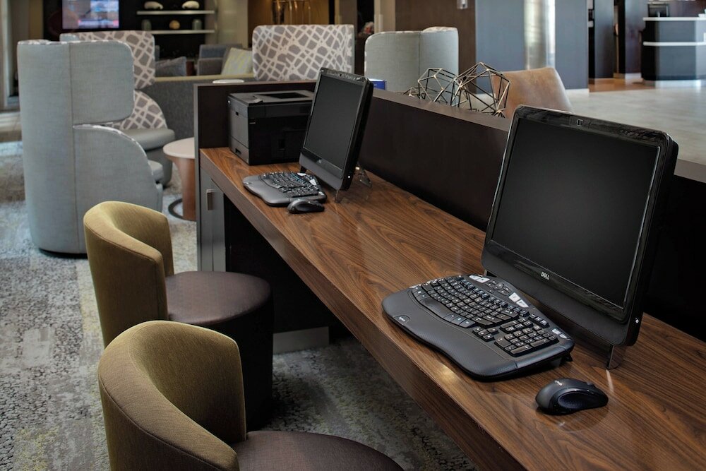 Фото Courtyard by Marriott Fort Lauderdale North/Cypress Creek