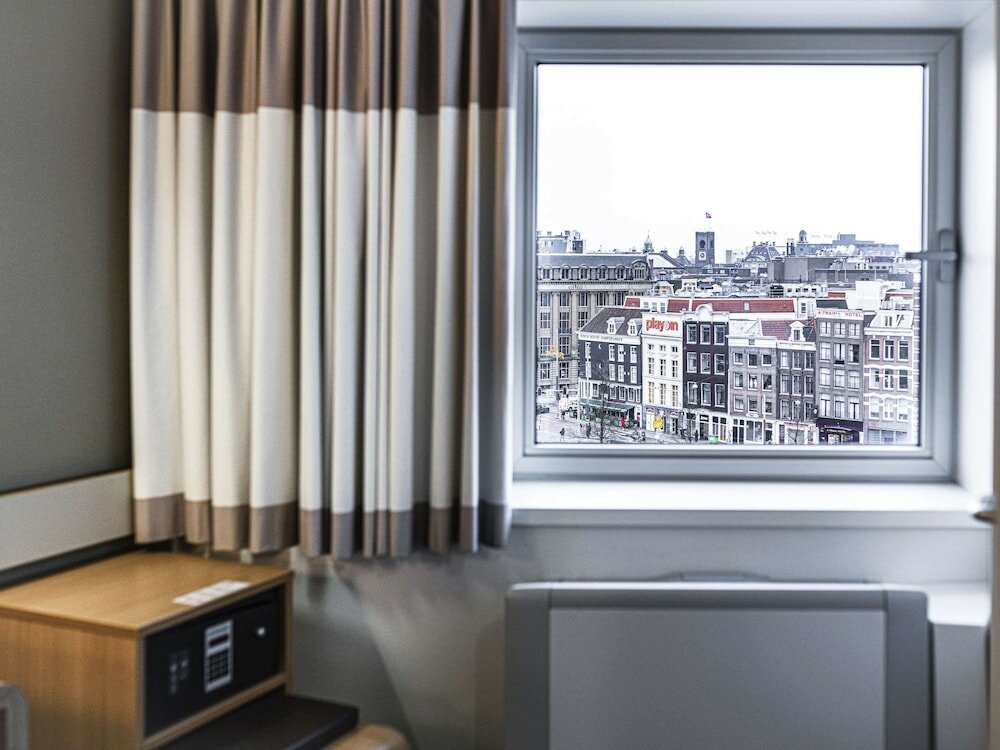 Фото ibis Amsterdam Centre Hotel