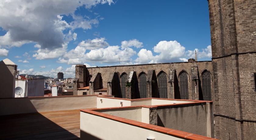 Фото May Ramblas Barcelona