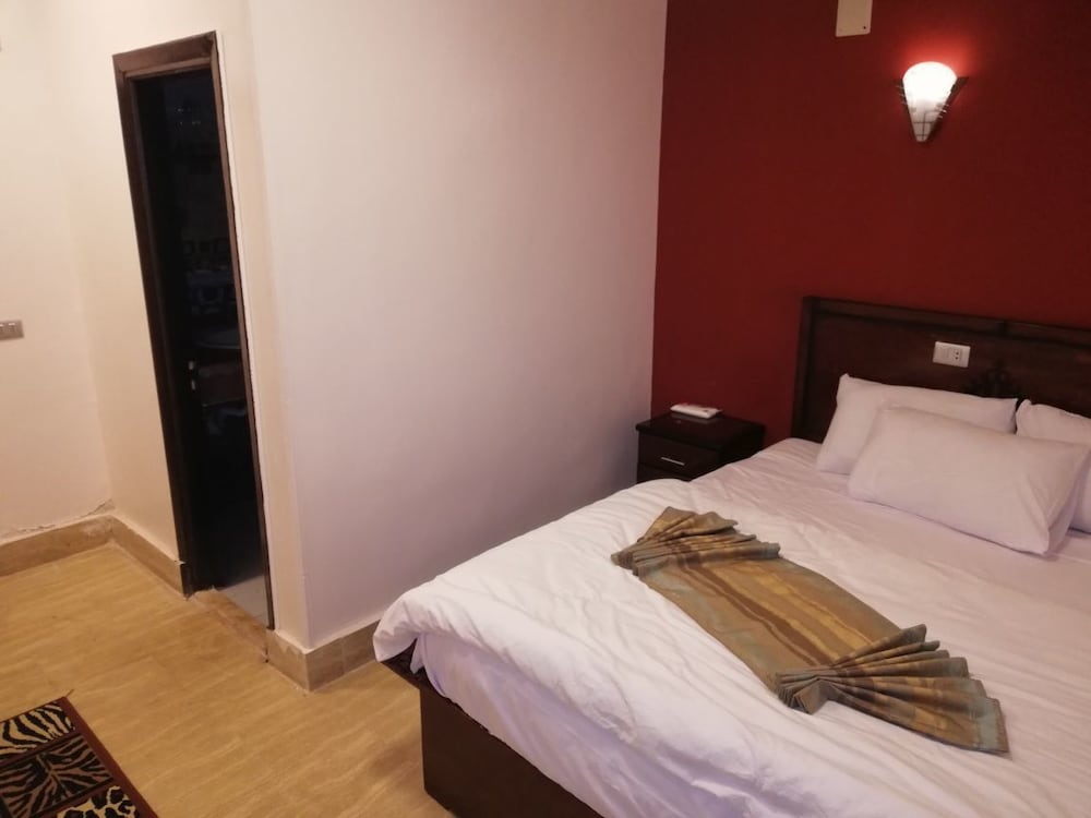 Фото Cairo Hotel