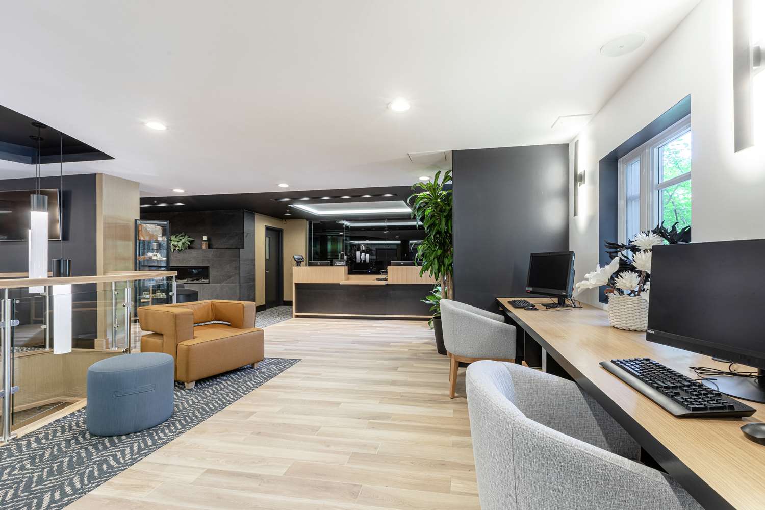 Фото DoubleTree by Hilton Quebec Resort