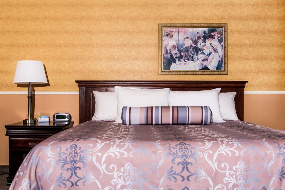 Фото Château Repotel Henri IV