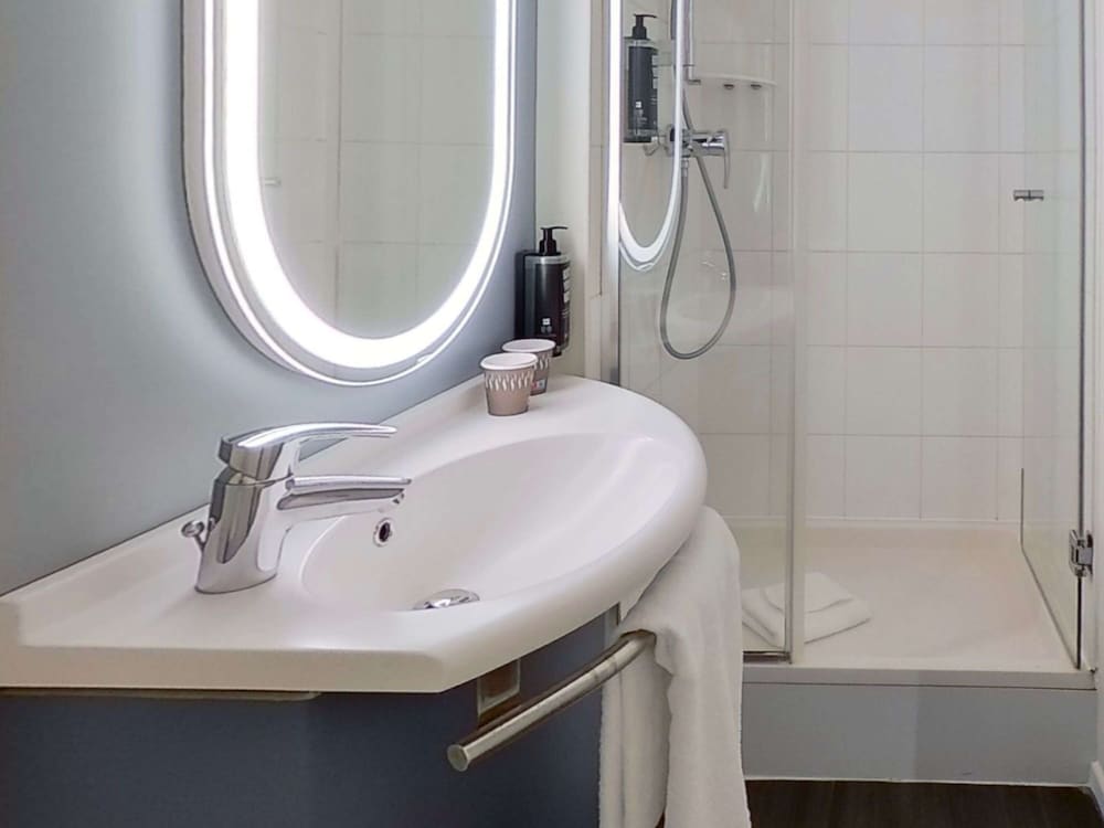 Фото ibis Paris Brancion Parc des Expositions 15eme