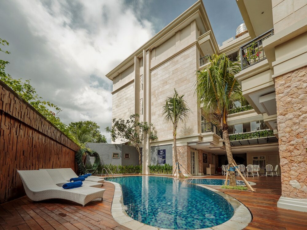 Фото Alron Hotel Kuta Powered by Archipelago