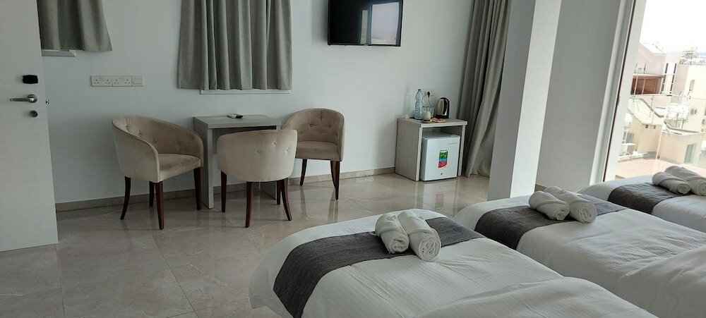 Фото La Veranda Hotel