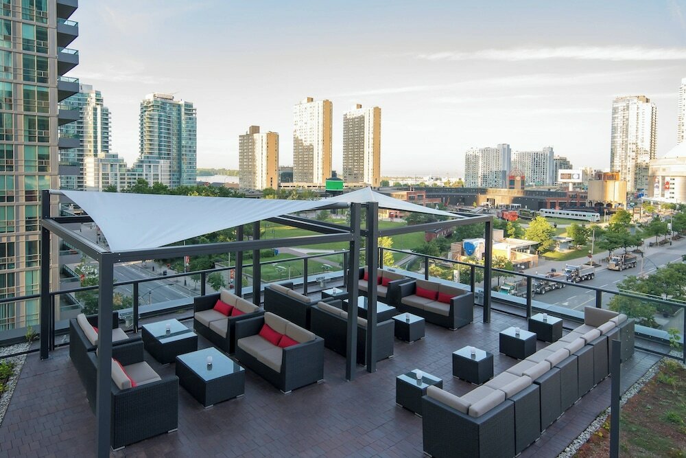 Фото Delta Hotels by Marriott Toronto