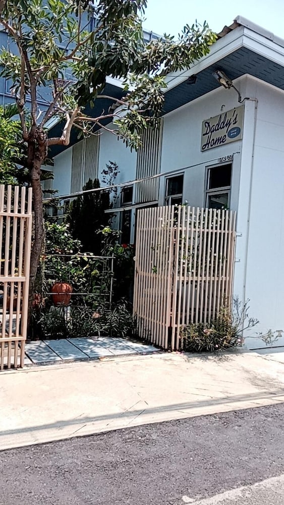 Фото Daddy's Home Guesthouse Hua Hin