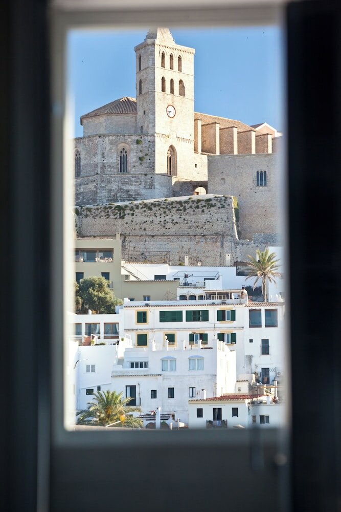 Фото Ryans La Marina