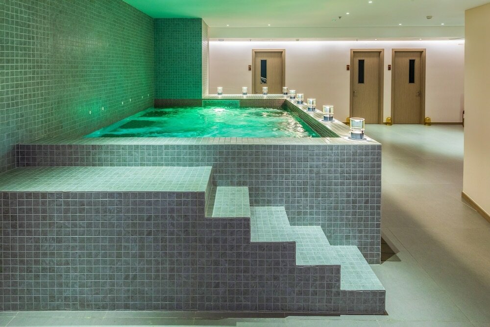 Фото Awaken Danang Hotel