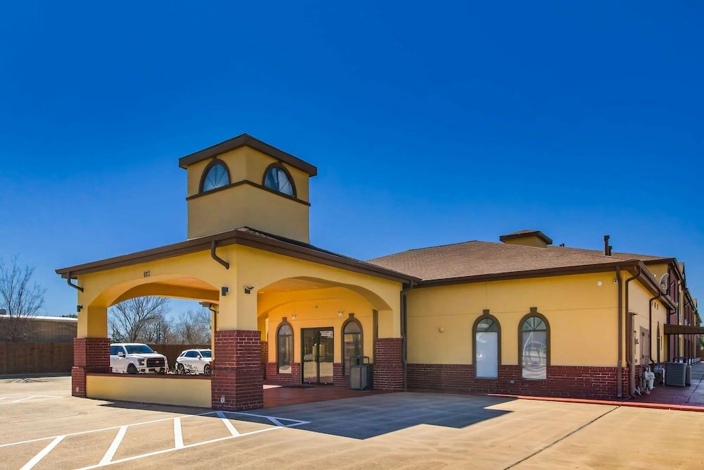 Фото Super 8 by Wyndham Bay City