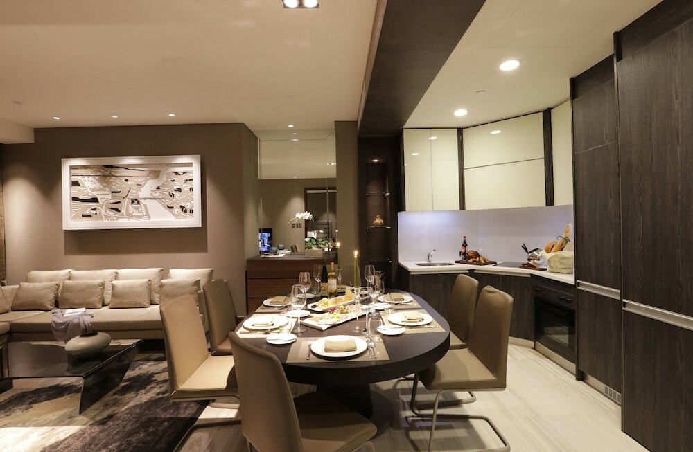 Фото Makati Diamond Residences