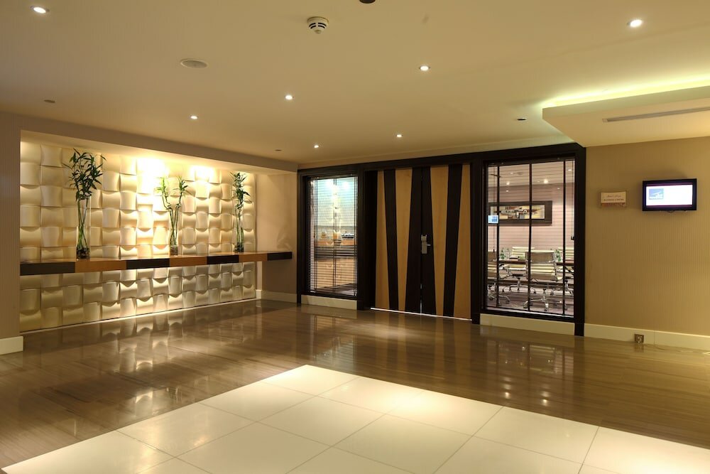 Фото Novotel Suites