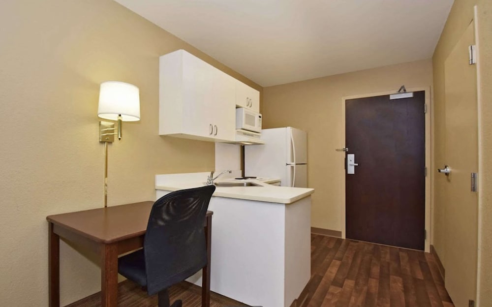 Фото Suburban Studios Minneapolis Bloomington