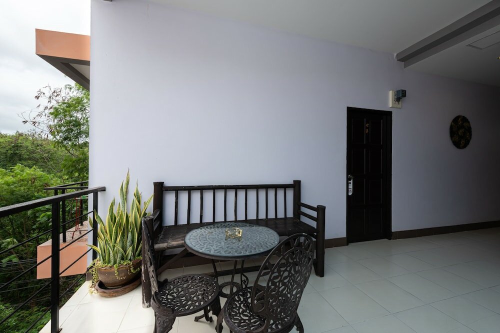 Фото Baan Yuyen Karon Guesthouse