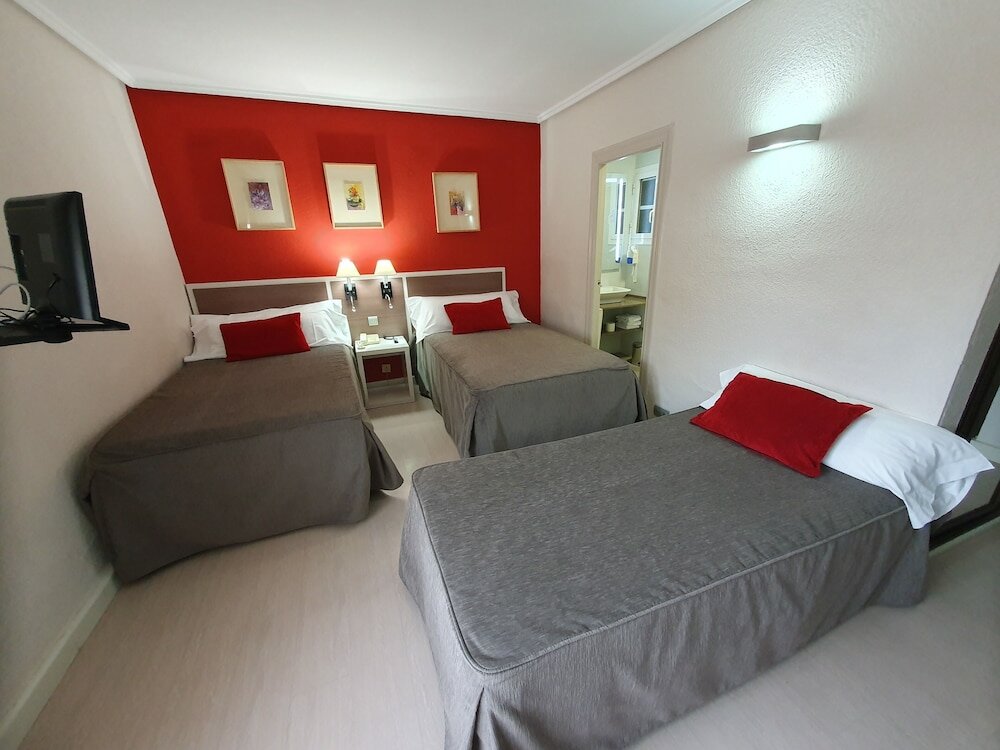 Фото Hotel La Carreta