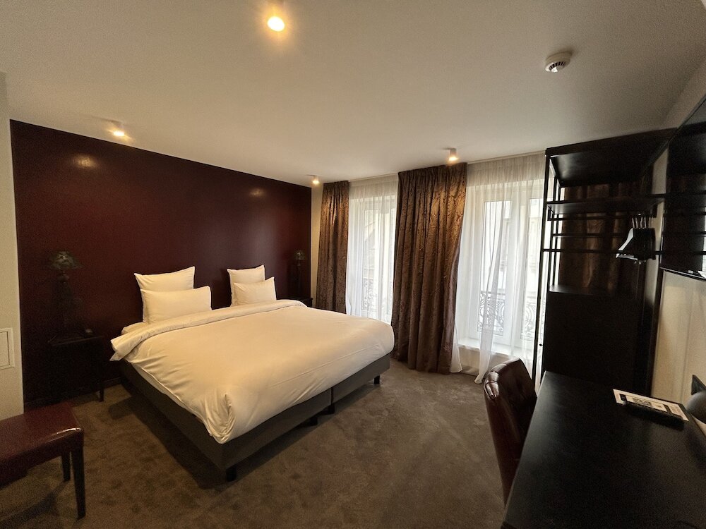 Фото Le Bristol Strasbourg Centre Gare